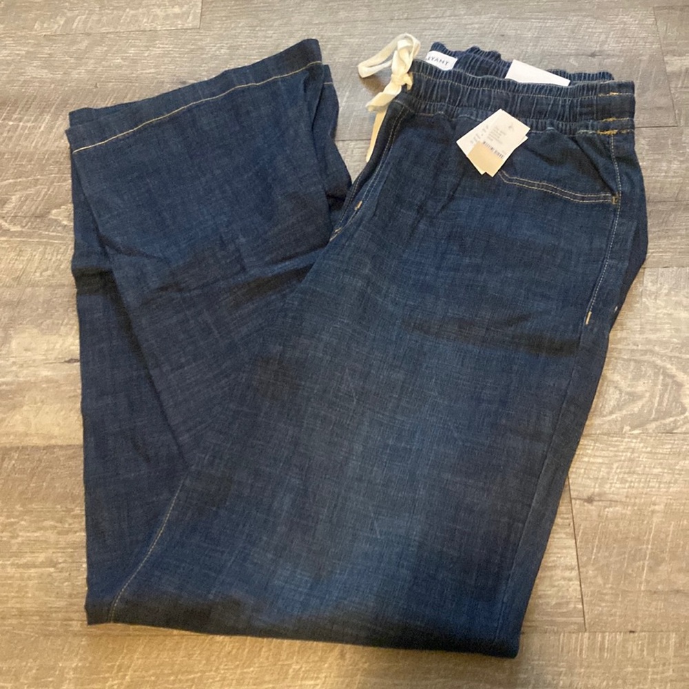 Lane Bryant 16L Wide Leg Mid Rise Elastic Waist Jeans